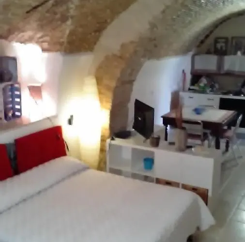 לינה וארוחת בוקר Le Antiche Mura 3*